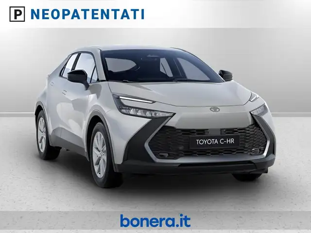 Toyota C-HR view 2