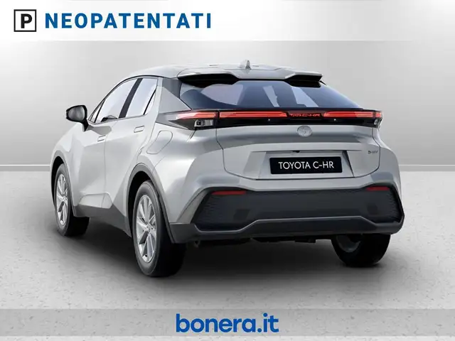 Toyota C-HR view 4