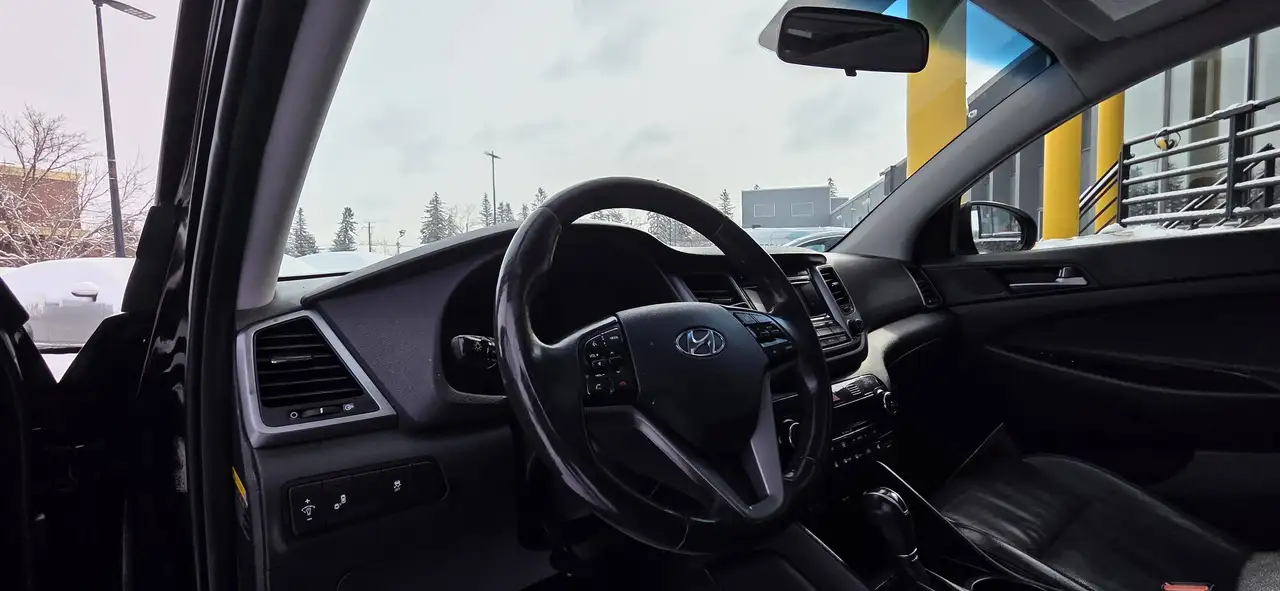 Hyundai TUCSON снимка Hyundai TUCSON