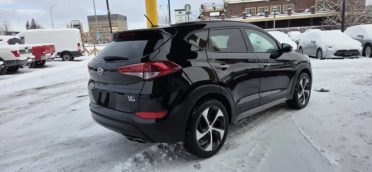 Hyundai TUCSON снимка Hyundai TUCSON