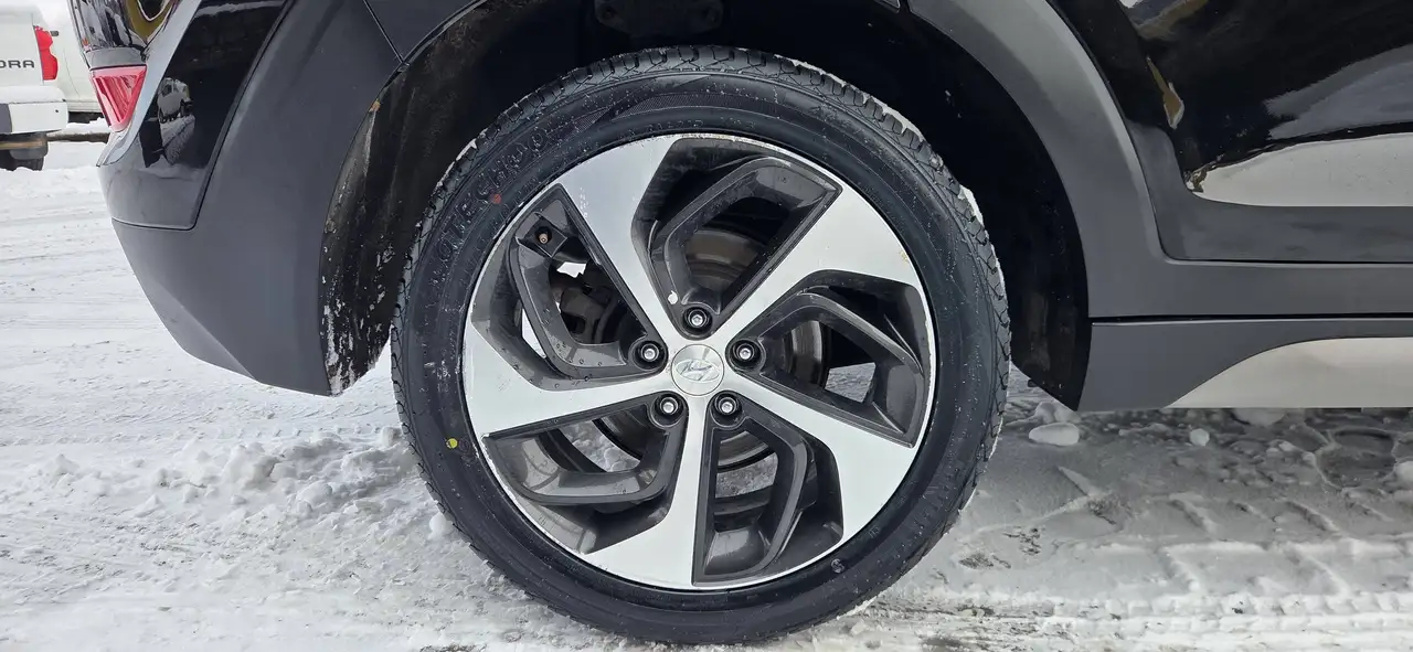 Hyundai TUCSON снимка Hyundai TUCSON