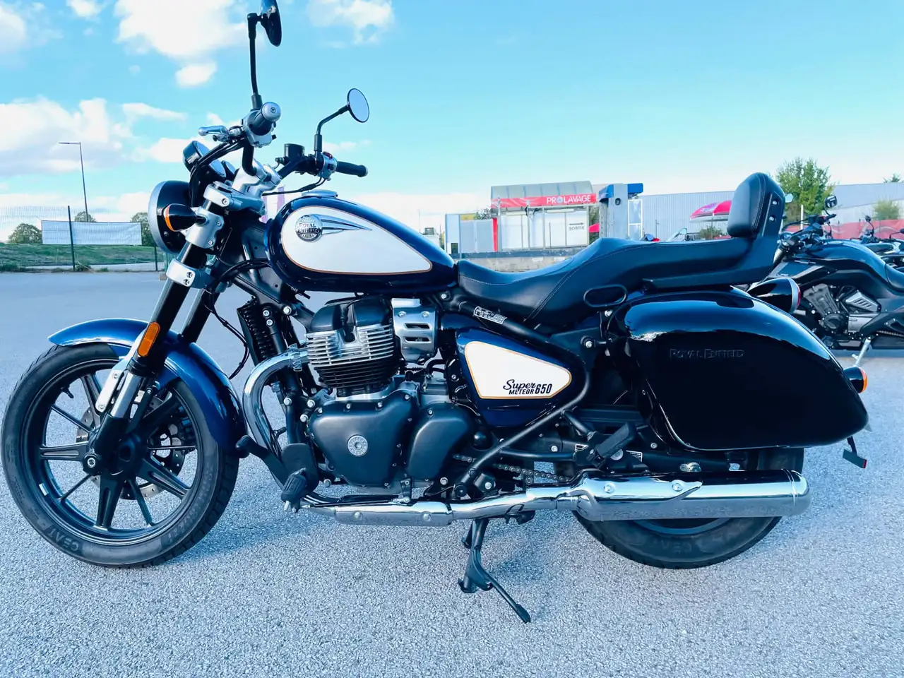 Royal Enfield Super Meteor 650
