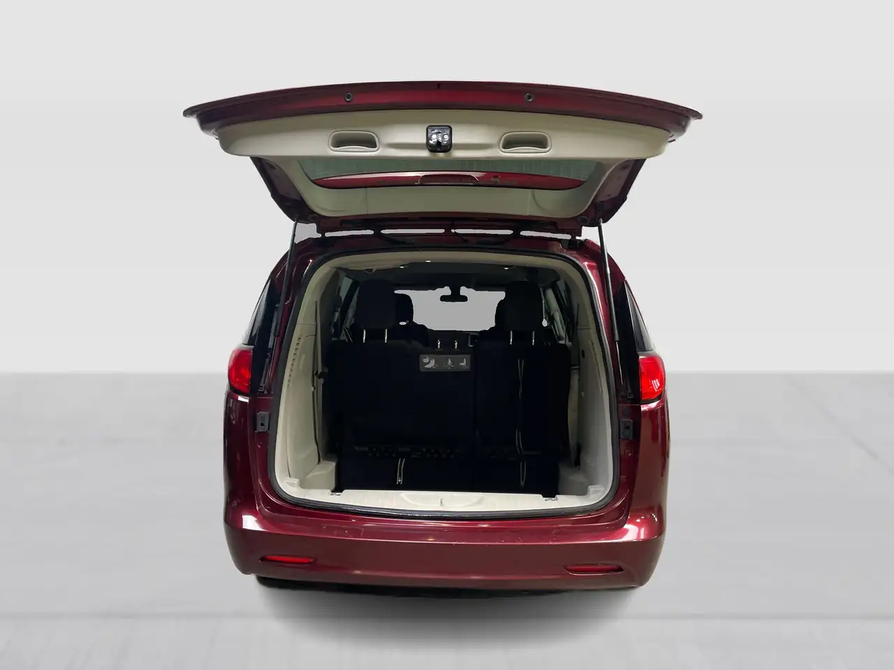 Chrysler Pacifica photo Chrysler Pacifica