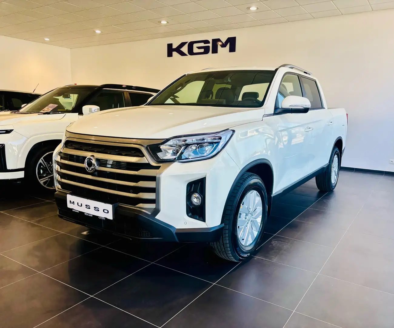 KGM Musso PLATINIUM 4WD 6A/T * VEHICULE NEUF * Blanc - 1