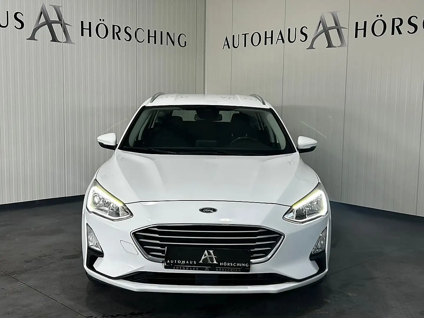 Ford Focus Traveller 1,5 EcoBlue Trend Edition Business Weiß - 2