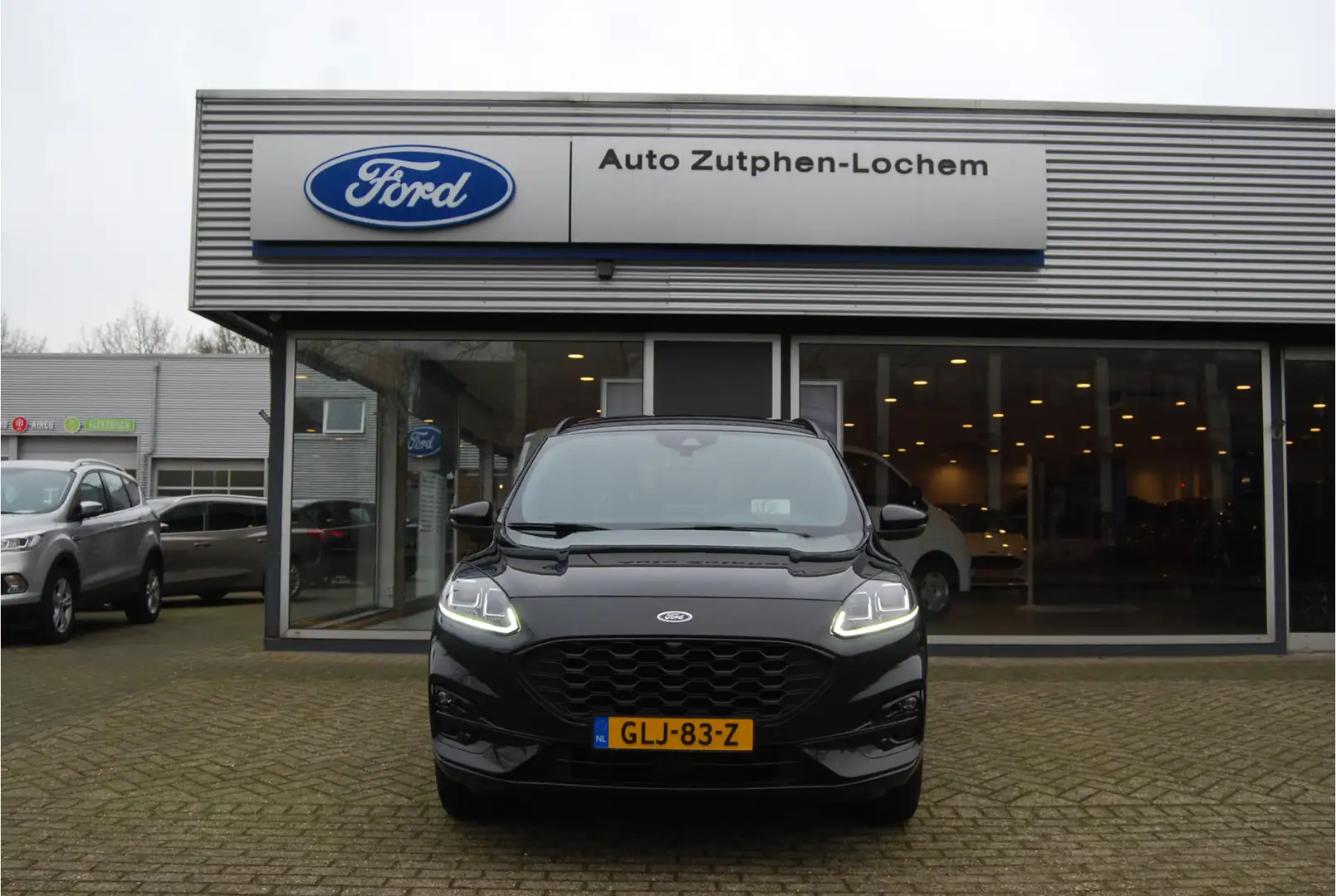 Ford Kuga 2.5 PHEV ST-Line X 225pk ELEKTR.TREKHAAK | WINTERP Zwart - 2