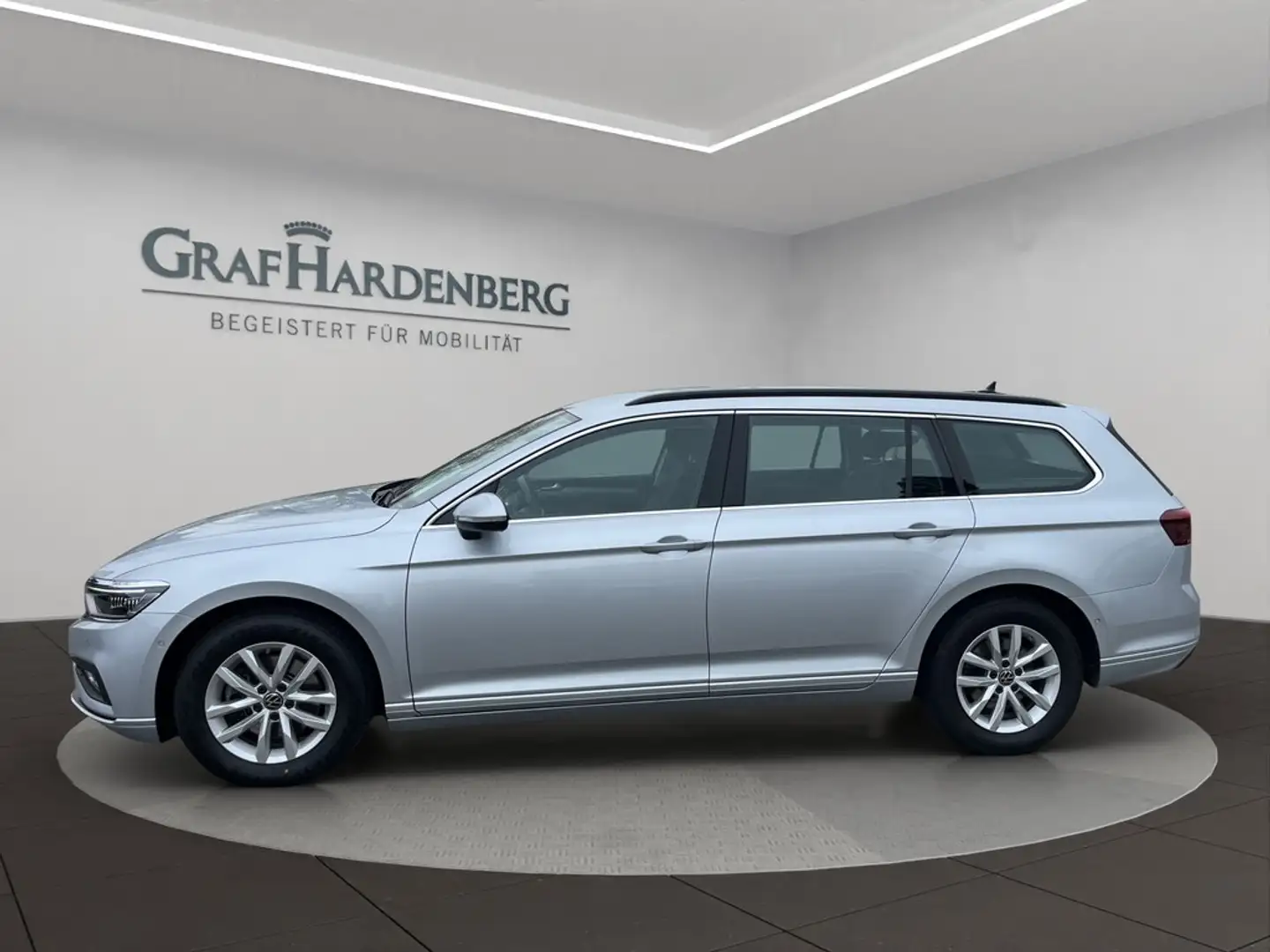 Volkswagen Passat Variant Business 2.0 TDI DSG Silber - 2