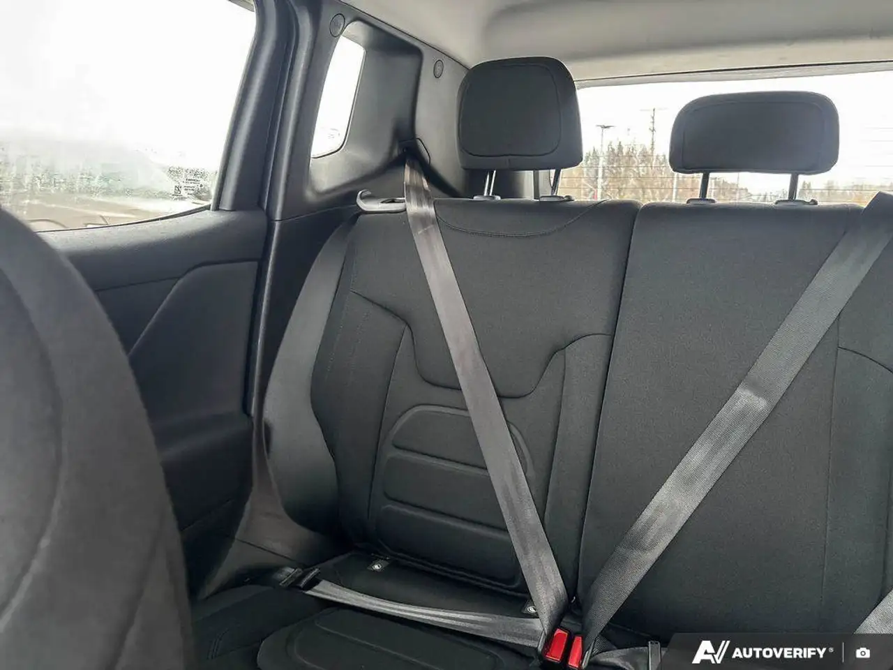 Jeep Renegade снимка Jeep Renegade
