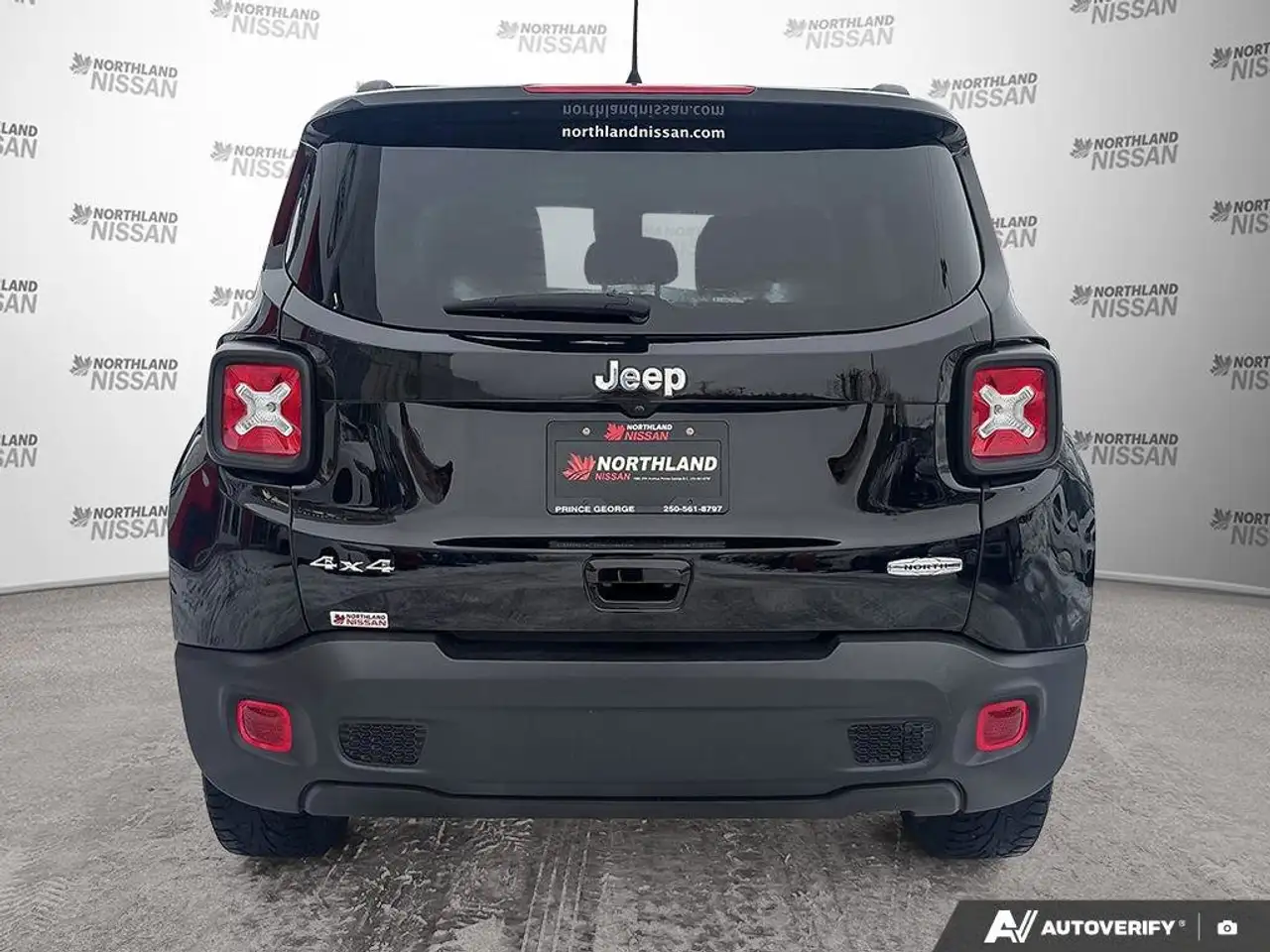 Jeep Renegade снимка Jeep Renegade