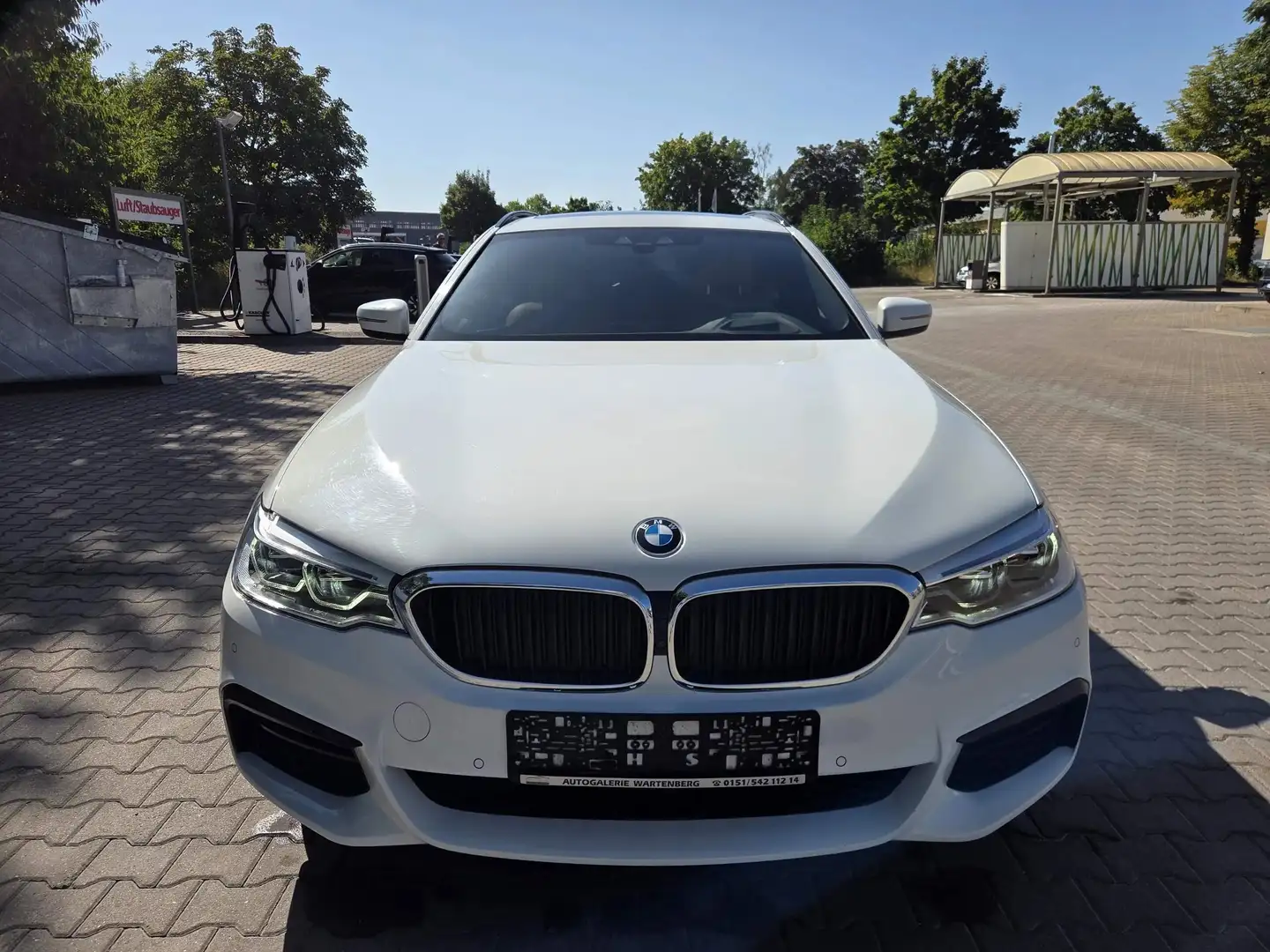 BMW 530 530 d xDrive M Sport+Head Up+AHK+ACC+PANO+360° Weiß - 2