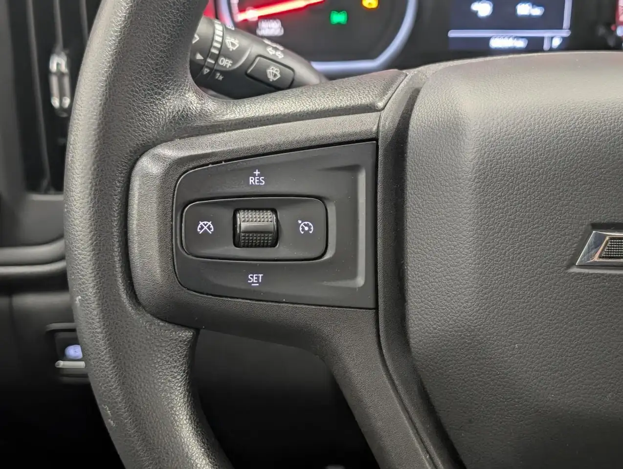 Chevrolet Silverado 1500 photo Chevrolet Silverado 1500