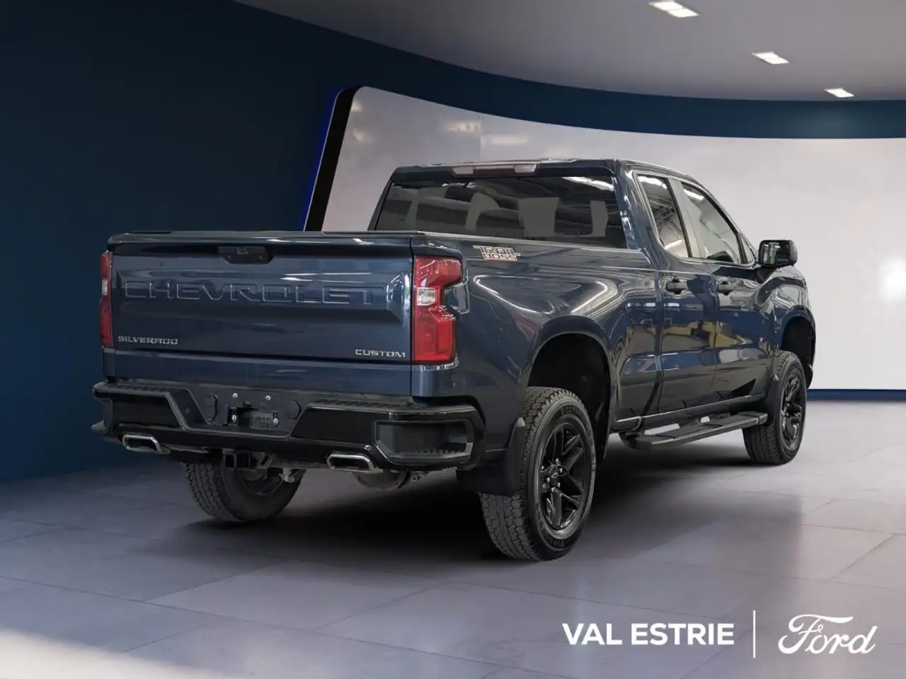 Chevrolet Silverado 1500 photo Chevrolet Silverado 1500
