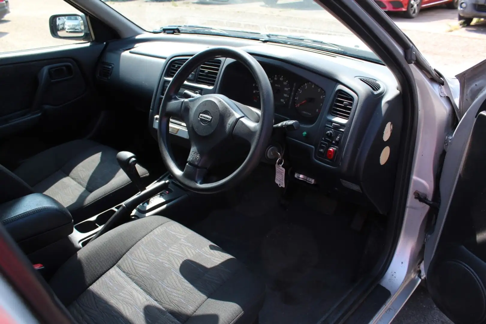 Nissan Primera *MITSUOKA RYOKA*RHD*AWD 4x4*Jaguar Design Серебристый - 2