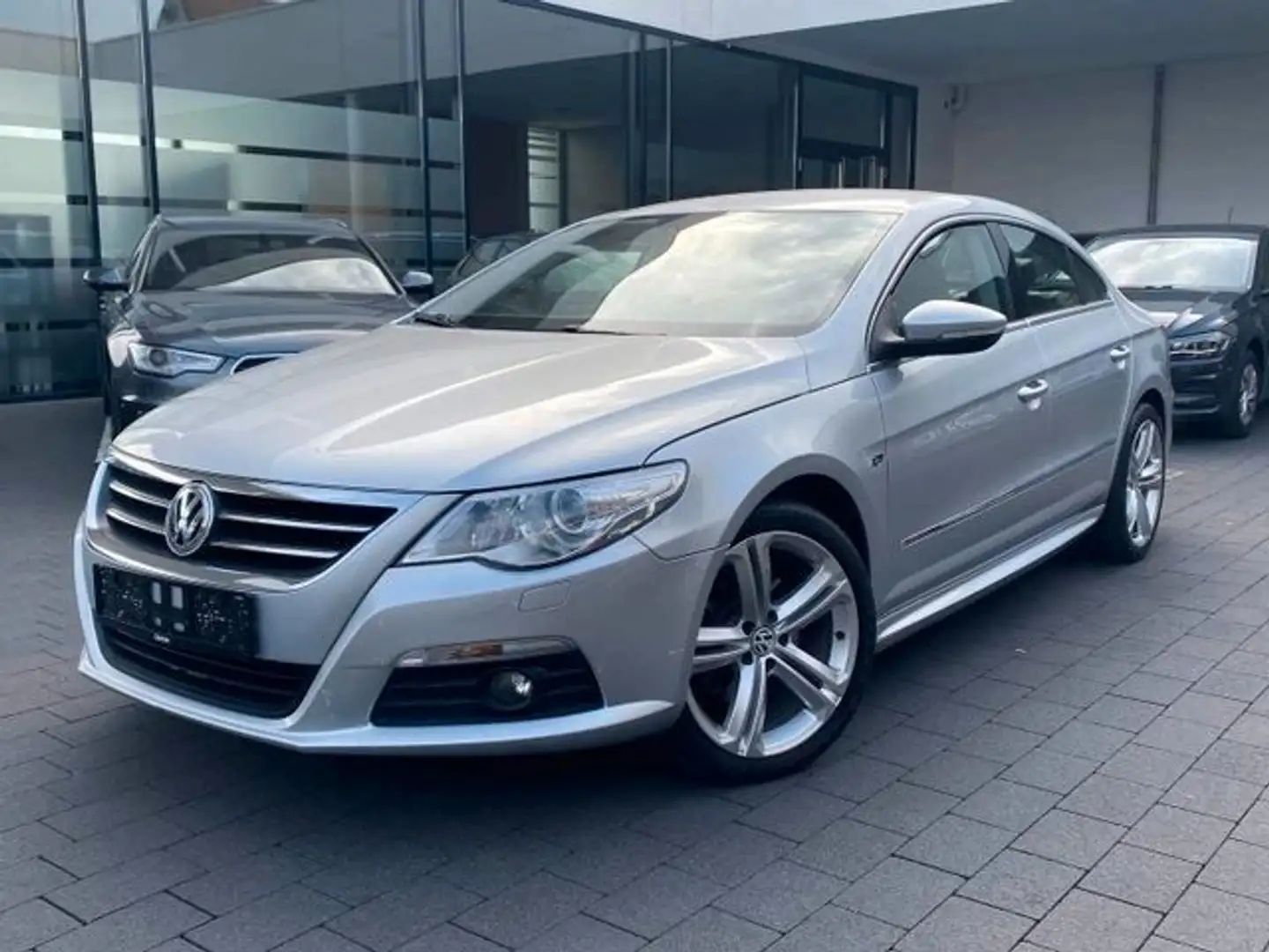 Volkswagen Passat CC PassatCC 2.0TSI DSG*Exclusive*Leder*Navi*PDC*TOP Stříbrná - 2