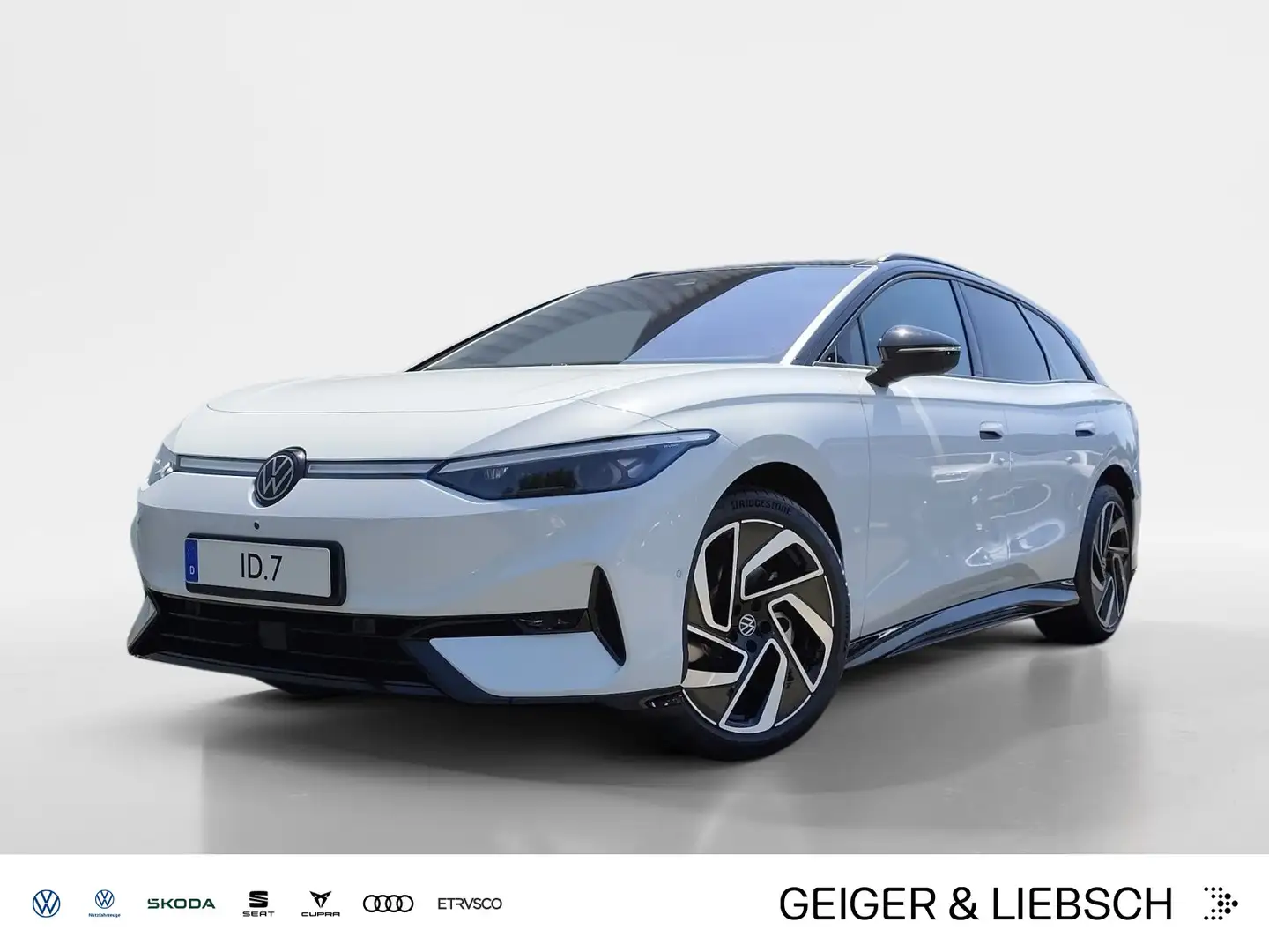 Volkswagen ID.7 Tourer Pro S IQ.LIGHT*AHK*KAMERA*WÄRMEPUMPE Weiß - 1
