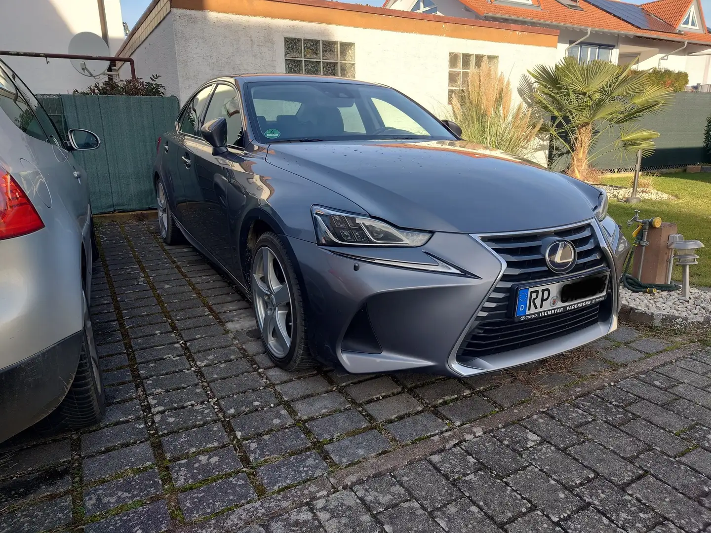 Lexus IS 300 300h Luxury Line - 1