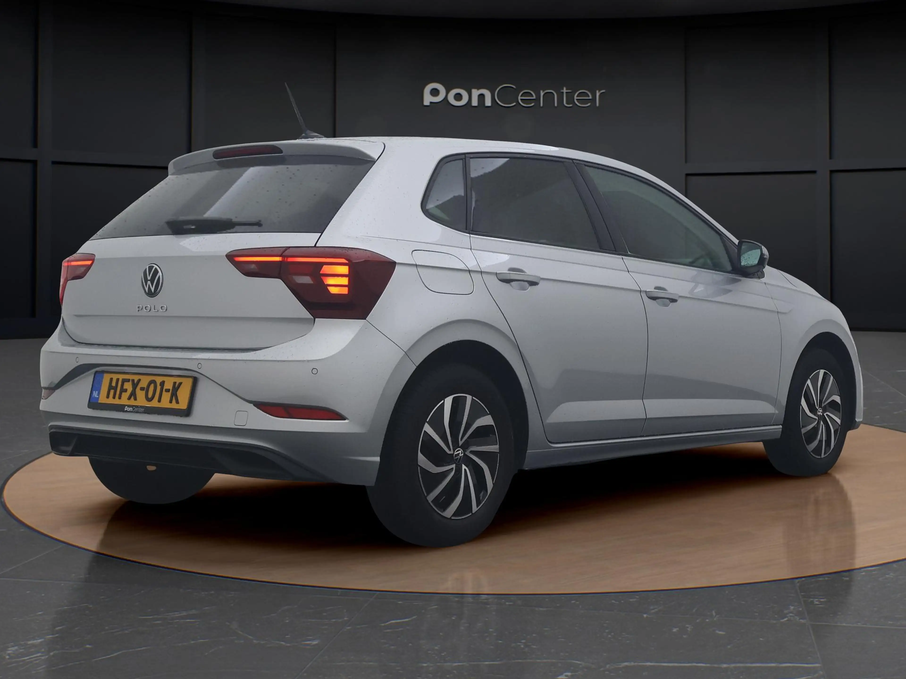 Volkswagen Polo 1.0 TSI Life | Camera | ACC | Airco | Lichtmetaal — photo 5