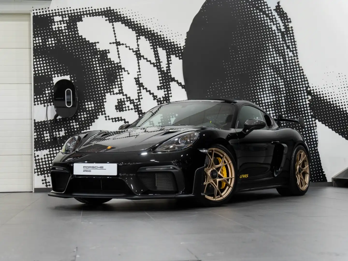 Porsche Cayman GT4 RS PDK Zwart - 1