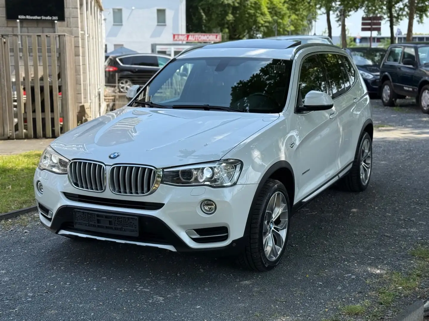BMW X3 xDrive 20 d X Line Sportpaket/EU6/Panorama Weiß - 1