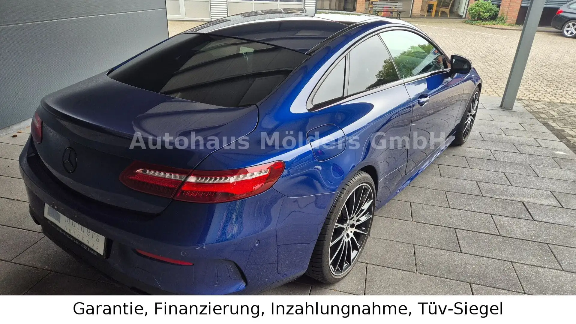 Mercedes-Benz E 220 Coupe AMG *Garantie*Automatik*399€ mtl. Blau - 2