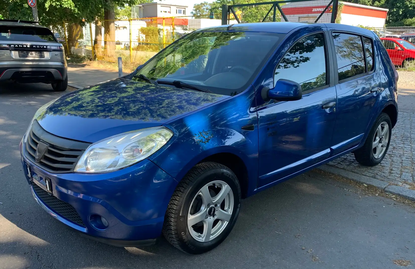 Dacia Sandero 1.2 16V Laureate 1.Hand 95TKM Scheckheft Klima Blau - 2