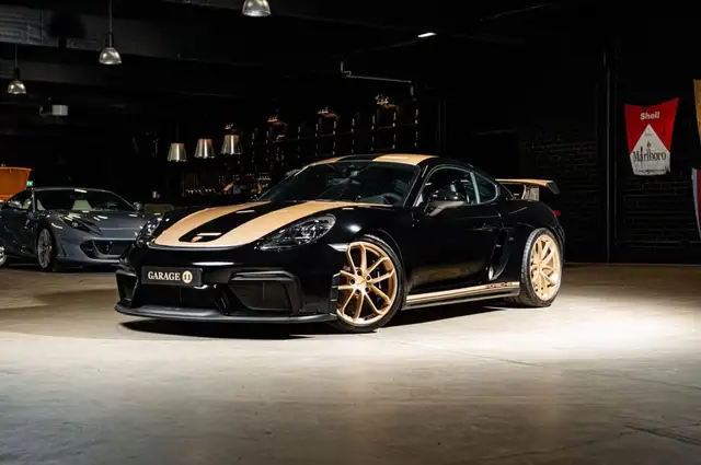 Porsche Cayman 718 4.0 GT4 420 ch - Carbone