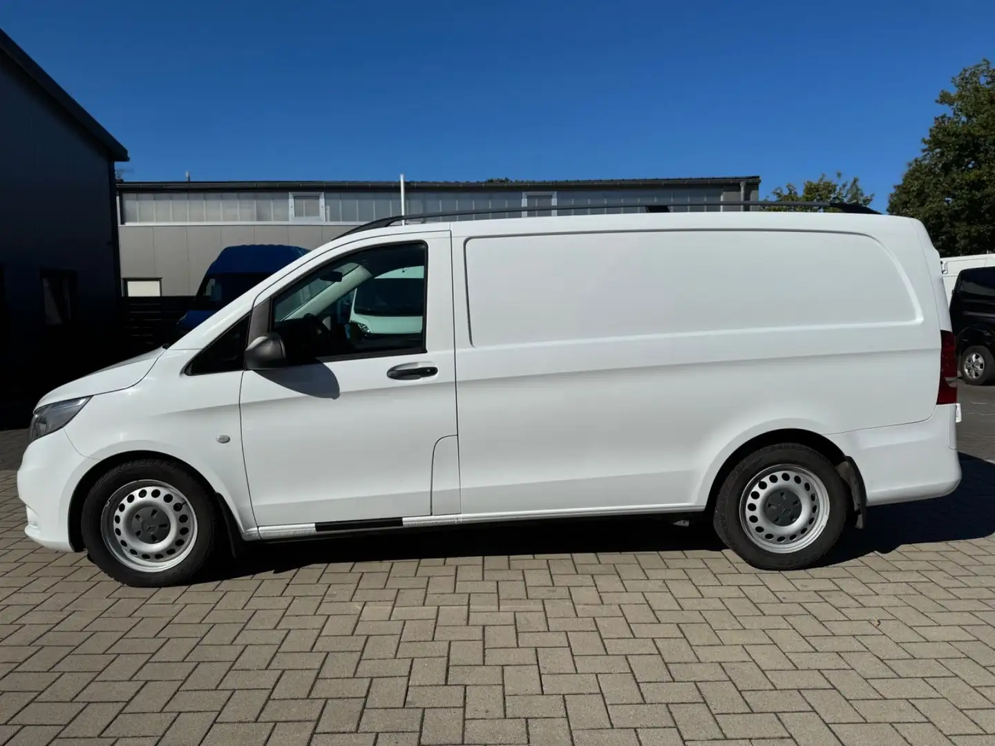 Mercedes-Benz Vito Kasten 119 CDI/4x4/lang/Kamera/Standheizung Weiß - 2