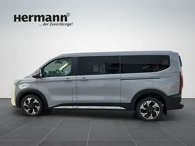 Ford Tourneo Custom Bus 2,5 PHEV 340 L2H1 FWD Active Aut. Ansicht 2