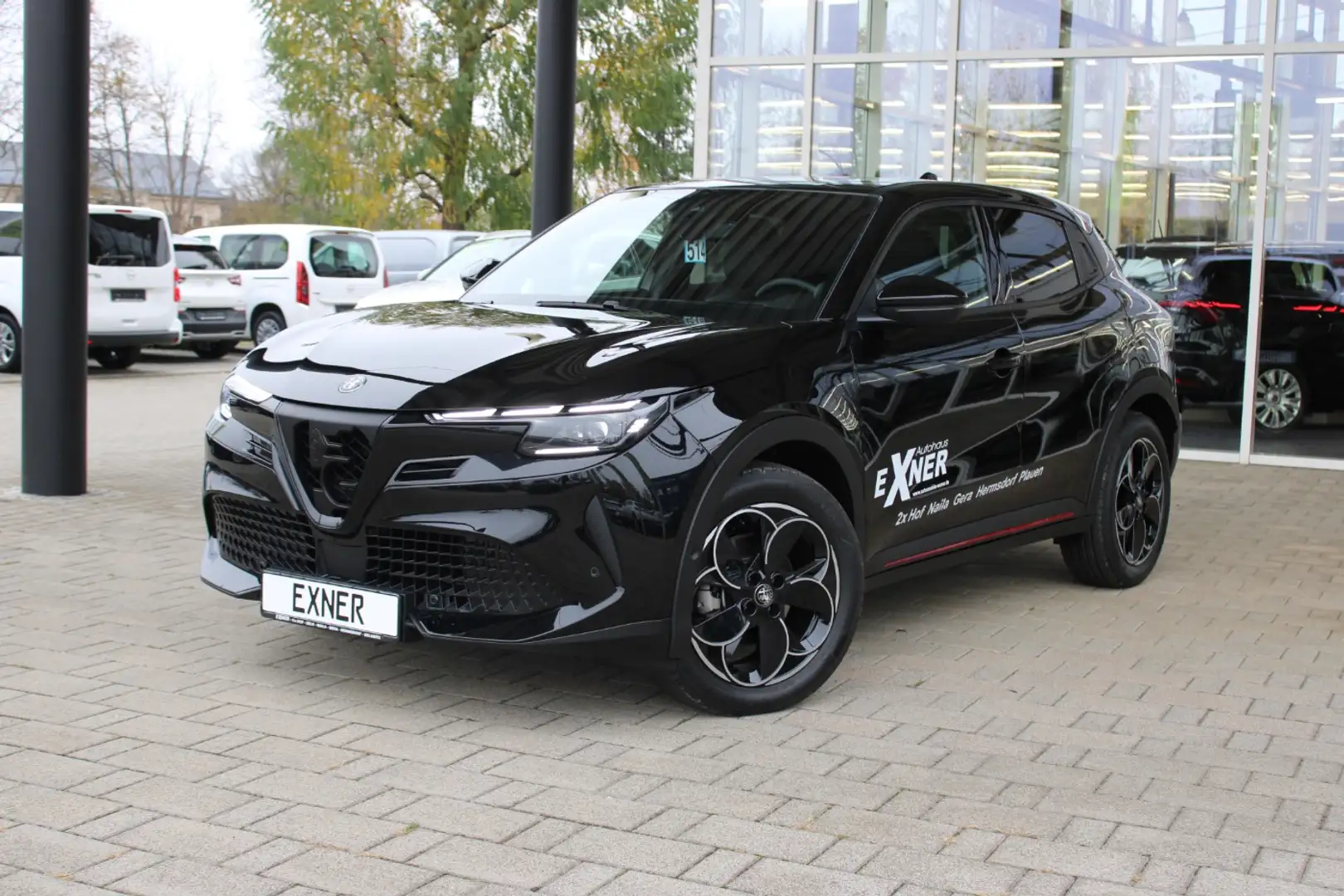 Alfa Romeo Junior Elektro SPECIALE MATRIX-LED, Navi Schwarz - 2