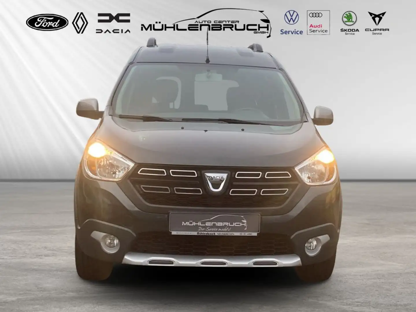 Dacia Dokker TCe 115 Stepway Celebration Grigio - 2