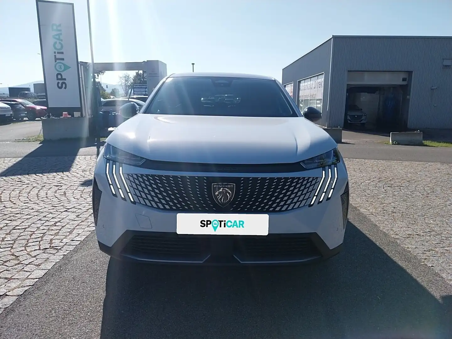 Peugeot 3008 Hybrid 145 e-DCS6 Weiß - 2