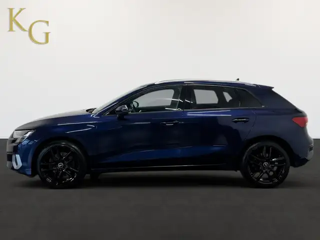 Audi A3 view 4