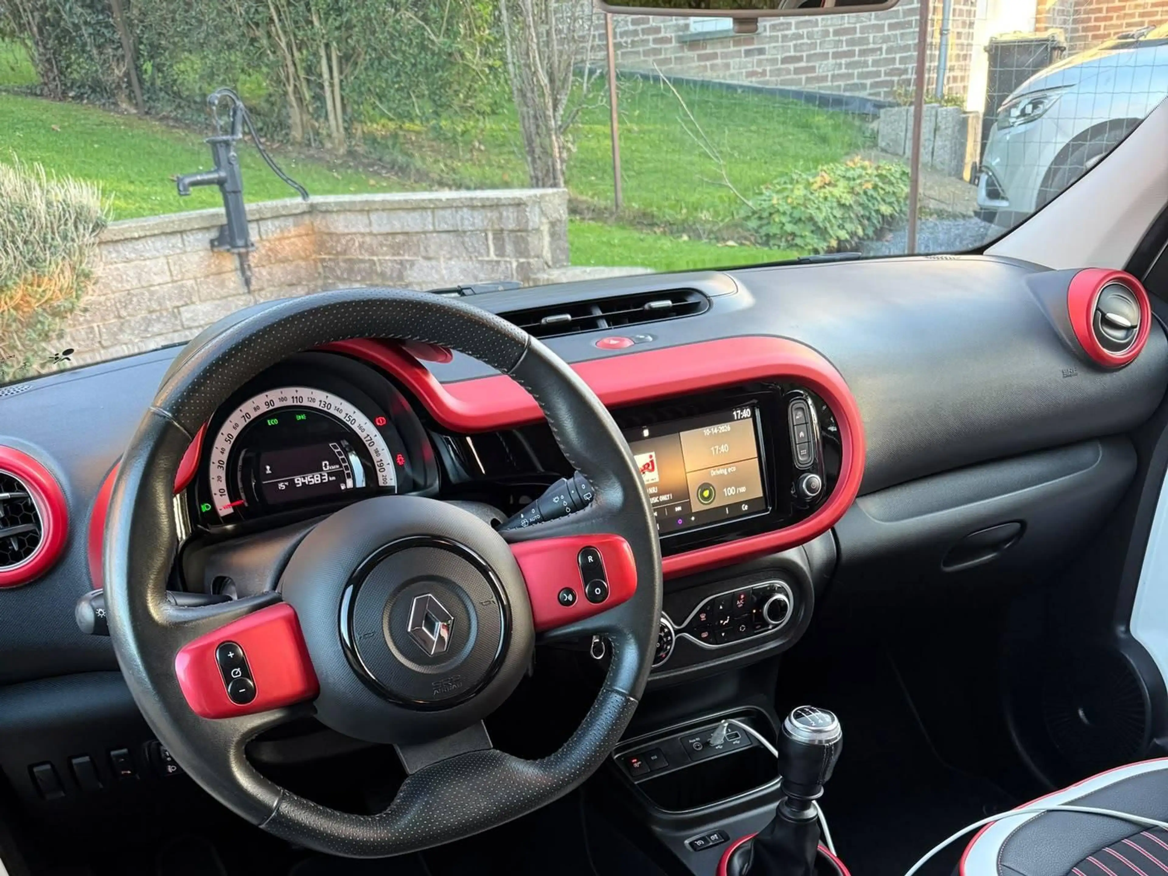 Renault Twingo Twingo 0.9 TCe Edition One - CAMERA - CARPLAY — photo 8