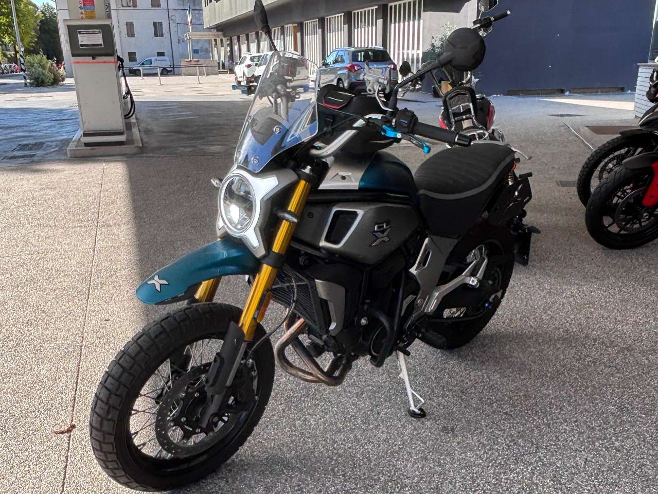 CFMOTO 700 CL-X adventure
