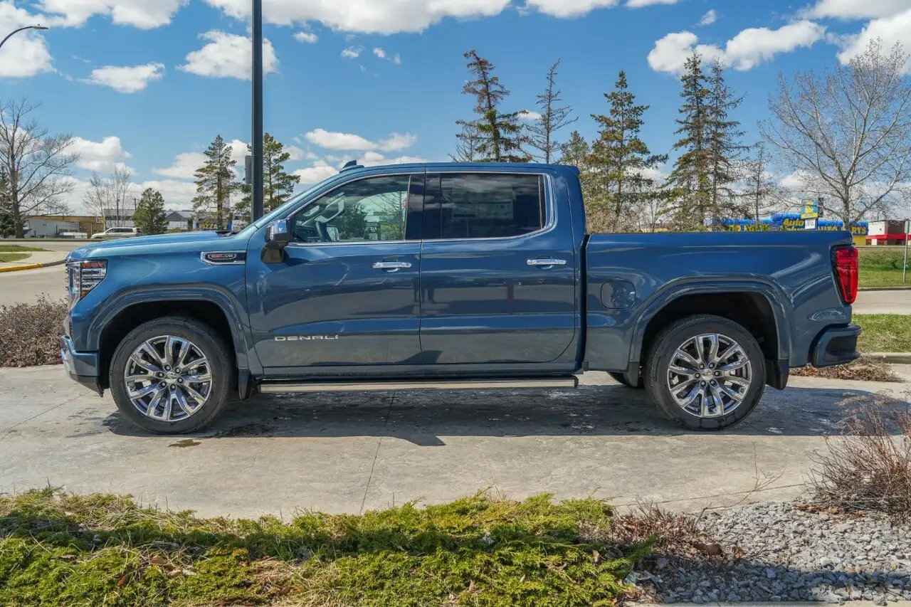 GMC Sierra 1500 снимка GMC Sierra 1500