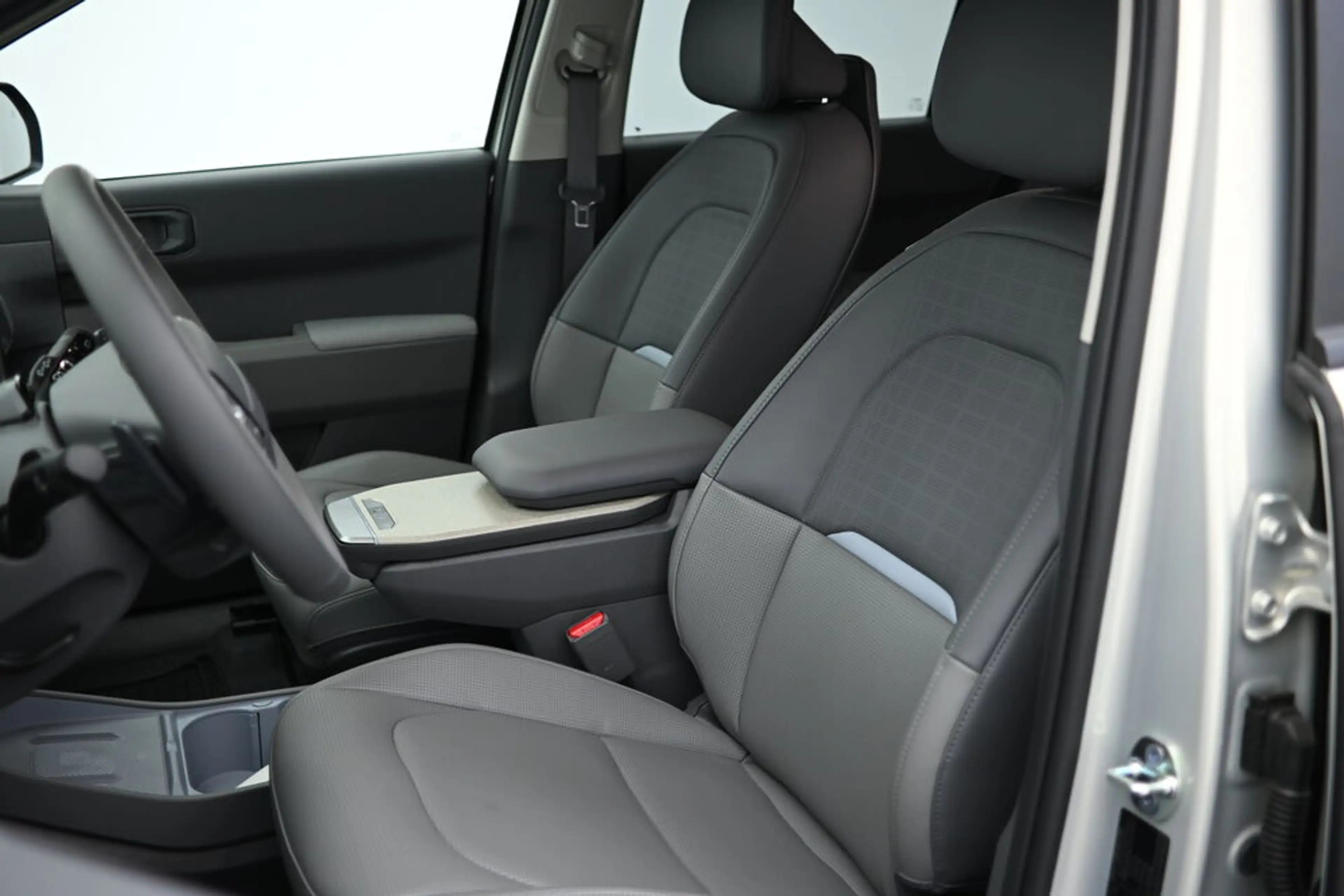 Kia EV3 FWD 81,4kWh Long Range Earth plus — photo 13