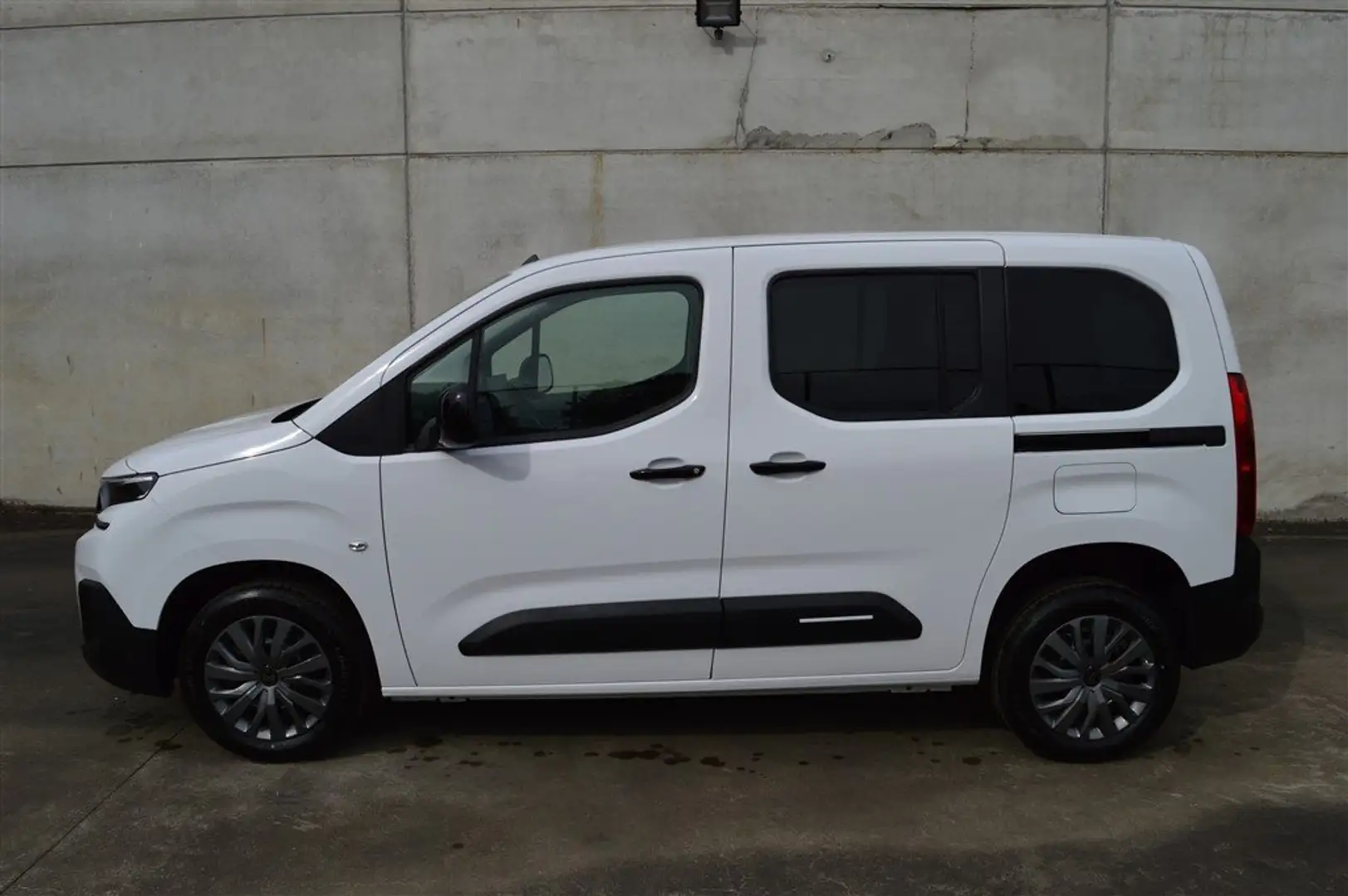 Citroen Berlingo 1.5 BlueHDi EAT8 130Pk / Carplay / Camera / Led Blanc - 2