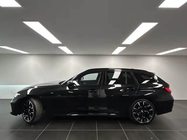 BMW 3 Series view 2
