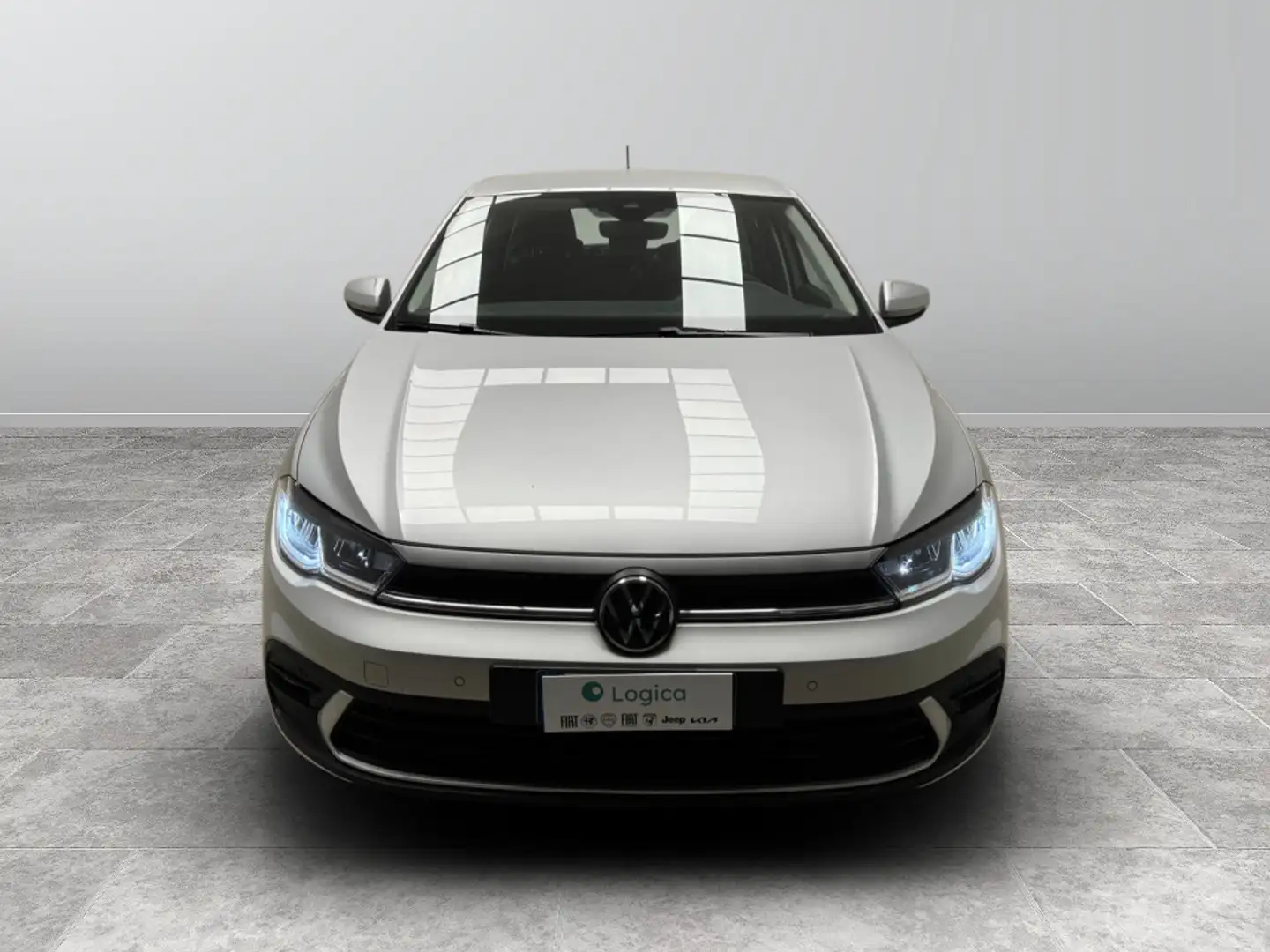 Volkswagen Polo 1.0 TSI Life Grijs - 2