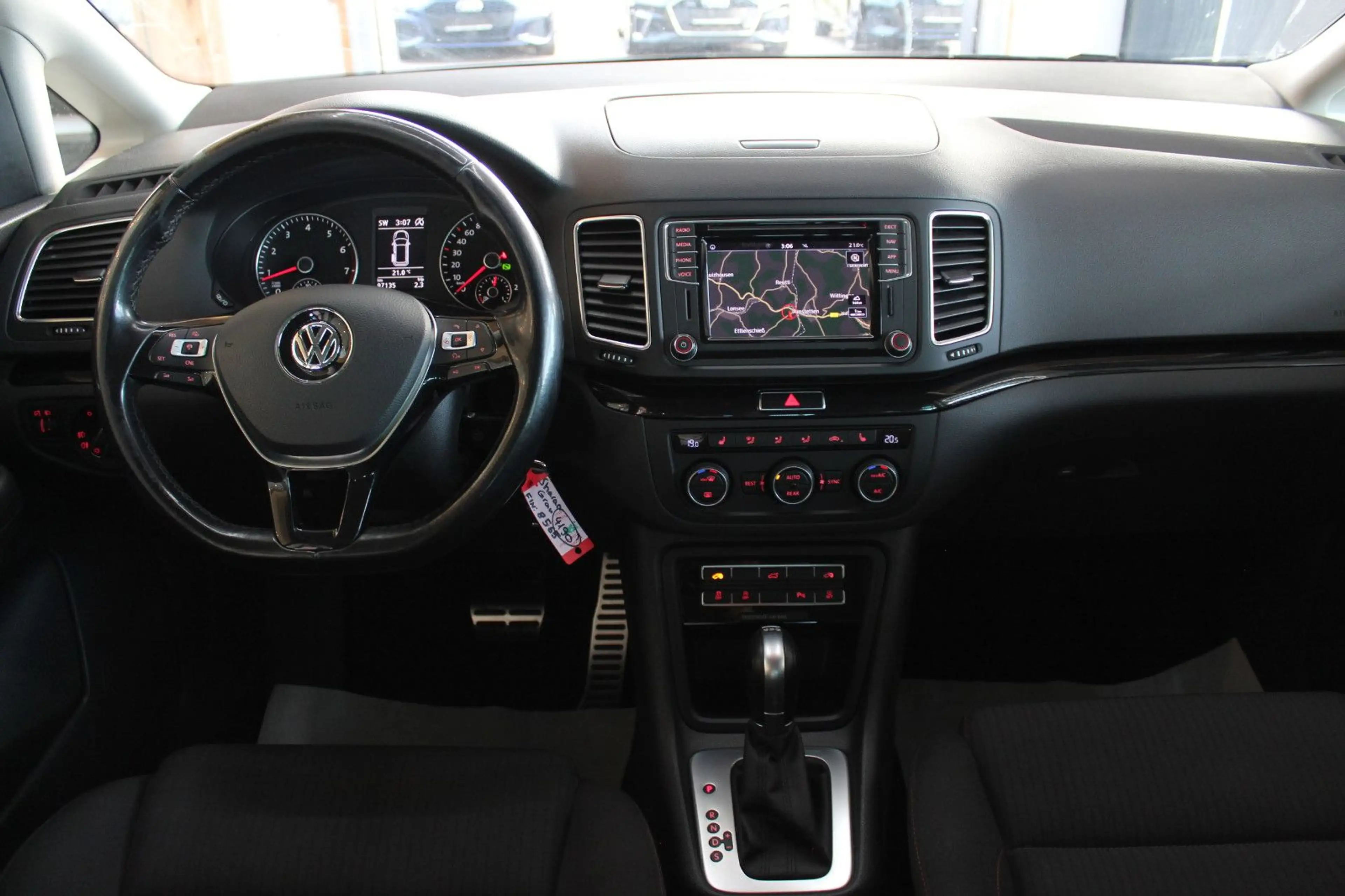 Volkswagen Sharan 1.4 TSI DSG Sound*7.Si*NAVI*ACC* — photo 9