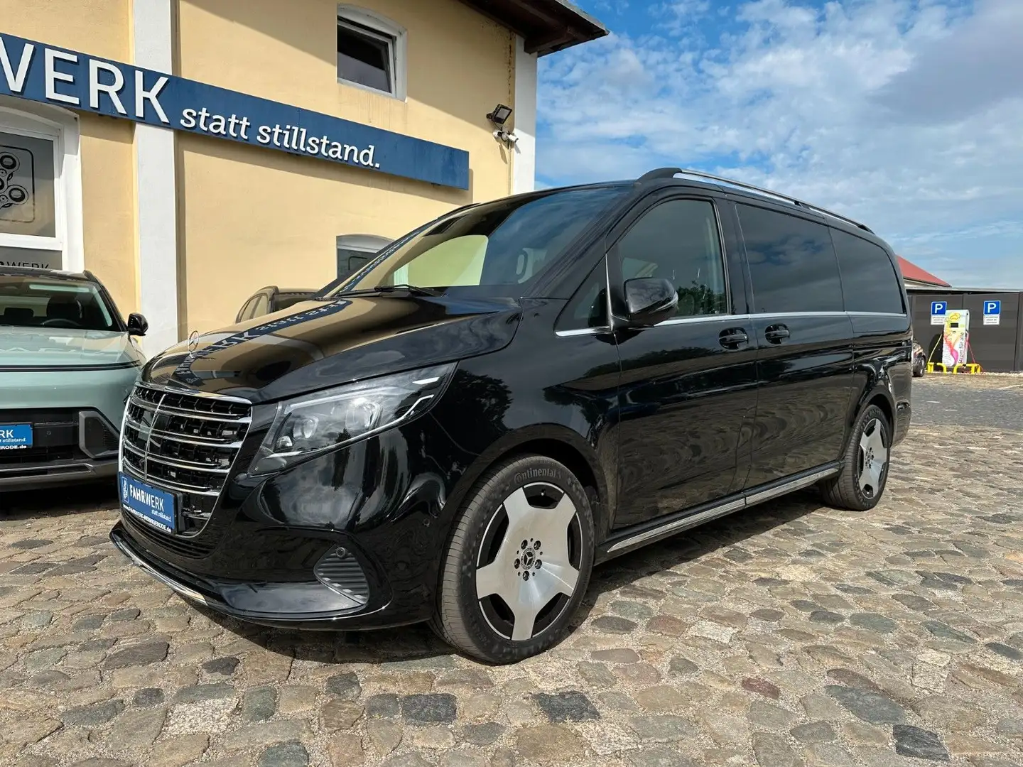Mercedes-Benz V 300 V-Klasse 4MATIC EXCLUSIVE Luxus-Sitz sofor Schwarz - 2