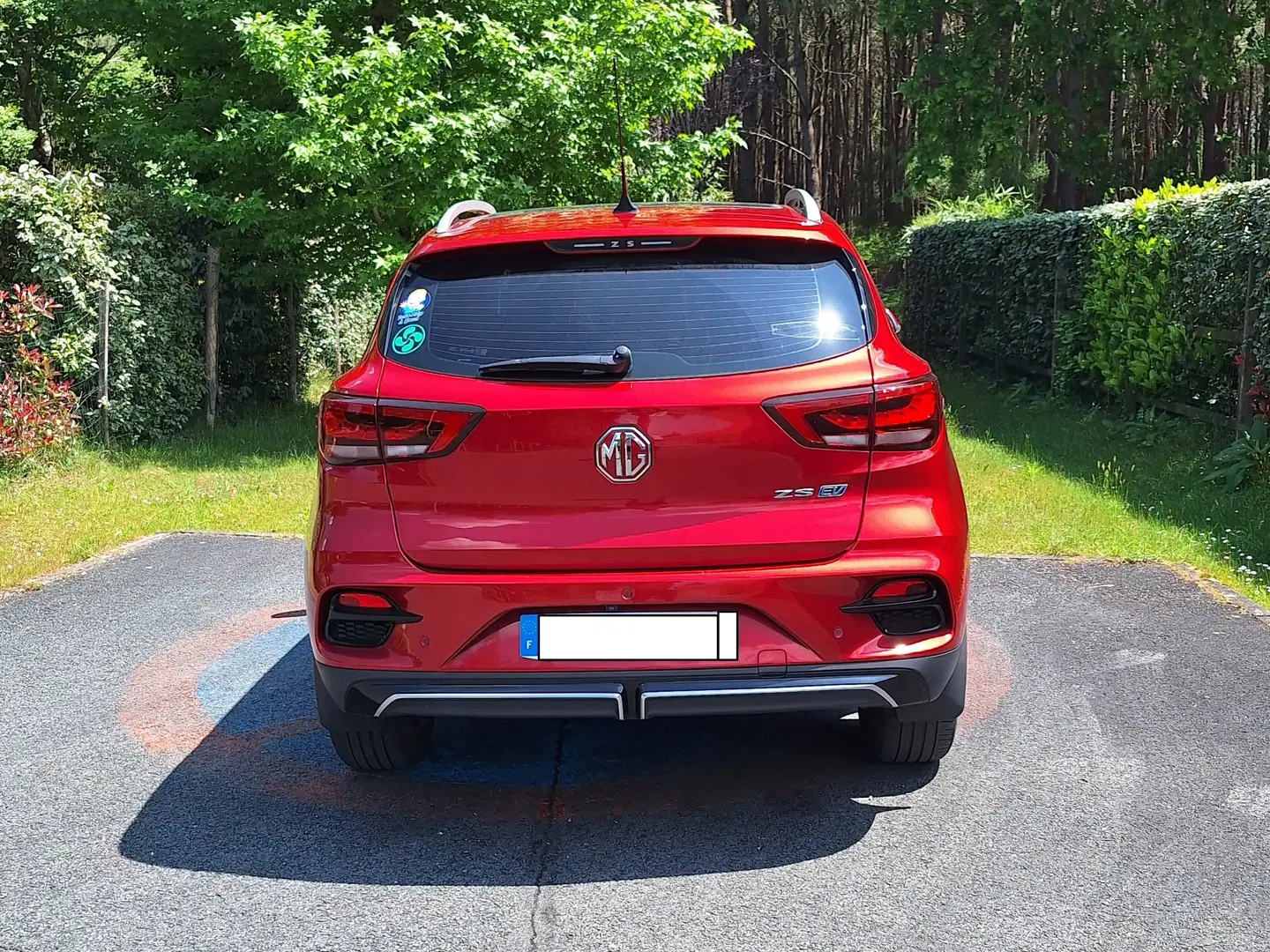 MG ZS EV Rouge - 2