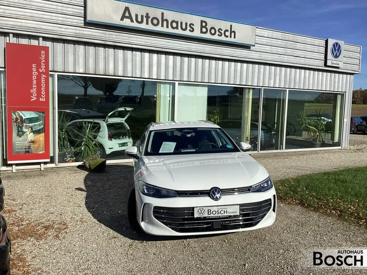 Volkswagen Passat Variant 2.0 TDI DSG Business AHK Navi ACC Wit - 2
