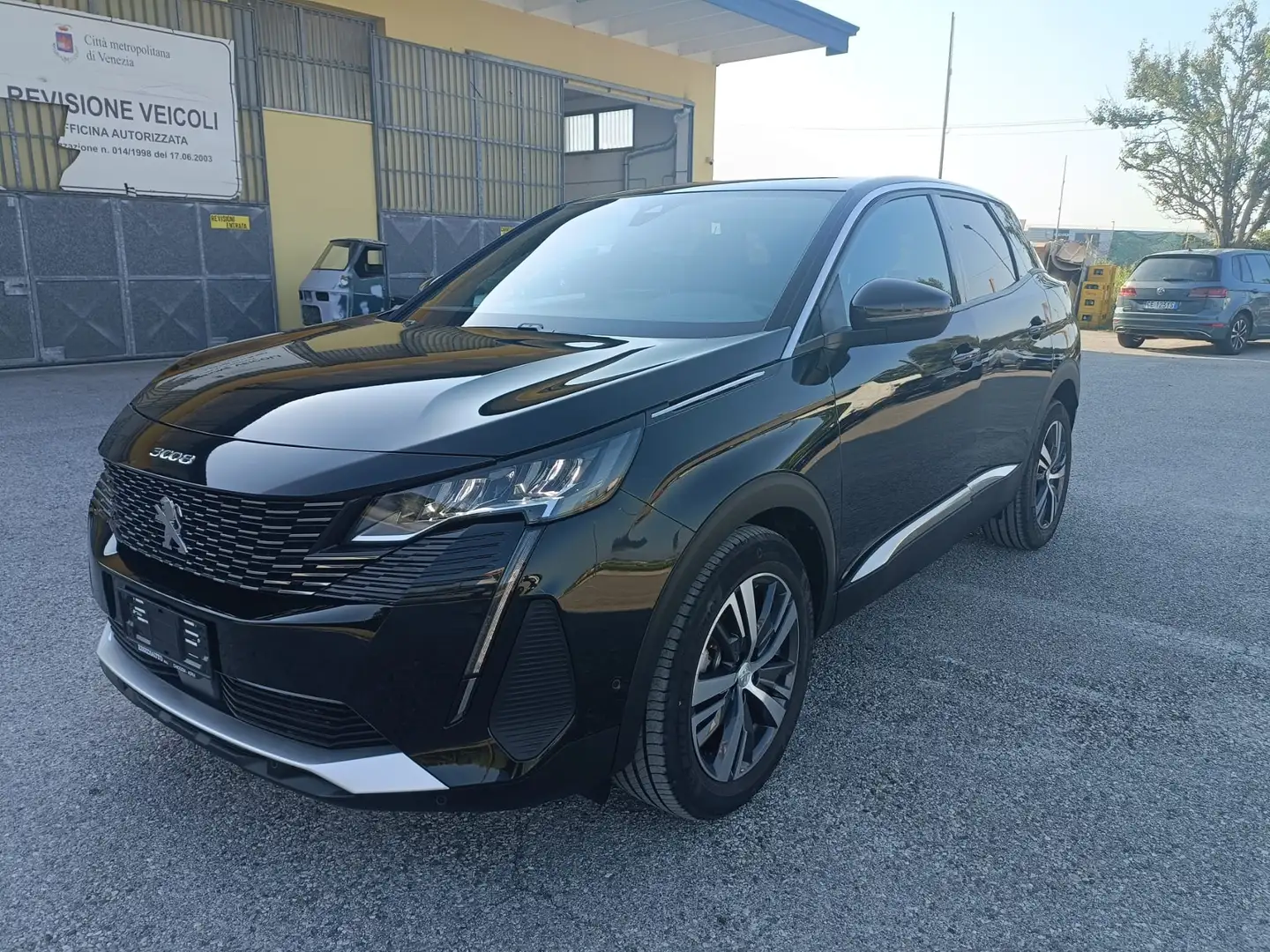 Peugeot 3008 3008 1.2 Benzina 130cv Allure Nero - 1