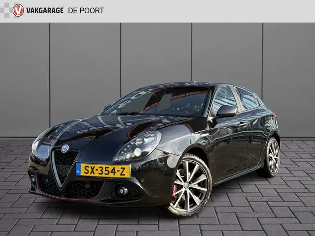 Alfa Romeo Giulietta 1.4 Turbo MultiAir Super | NL-auto | Pano | Leder
