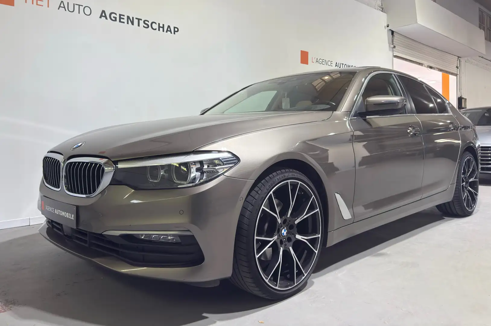 BMW 520 GARANTIE 12 à 48 MOIS Grau - 2