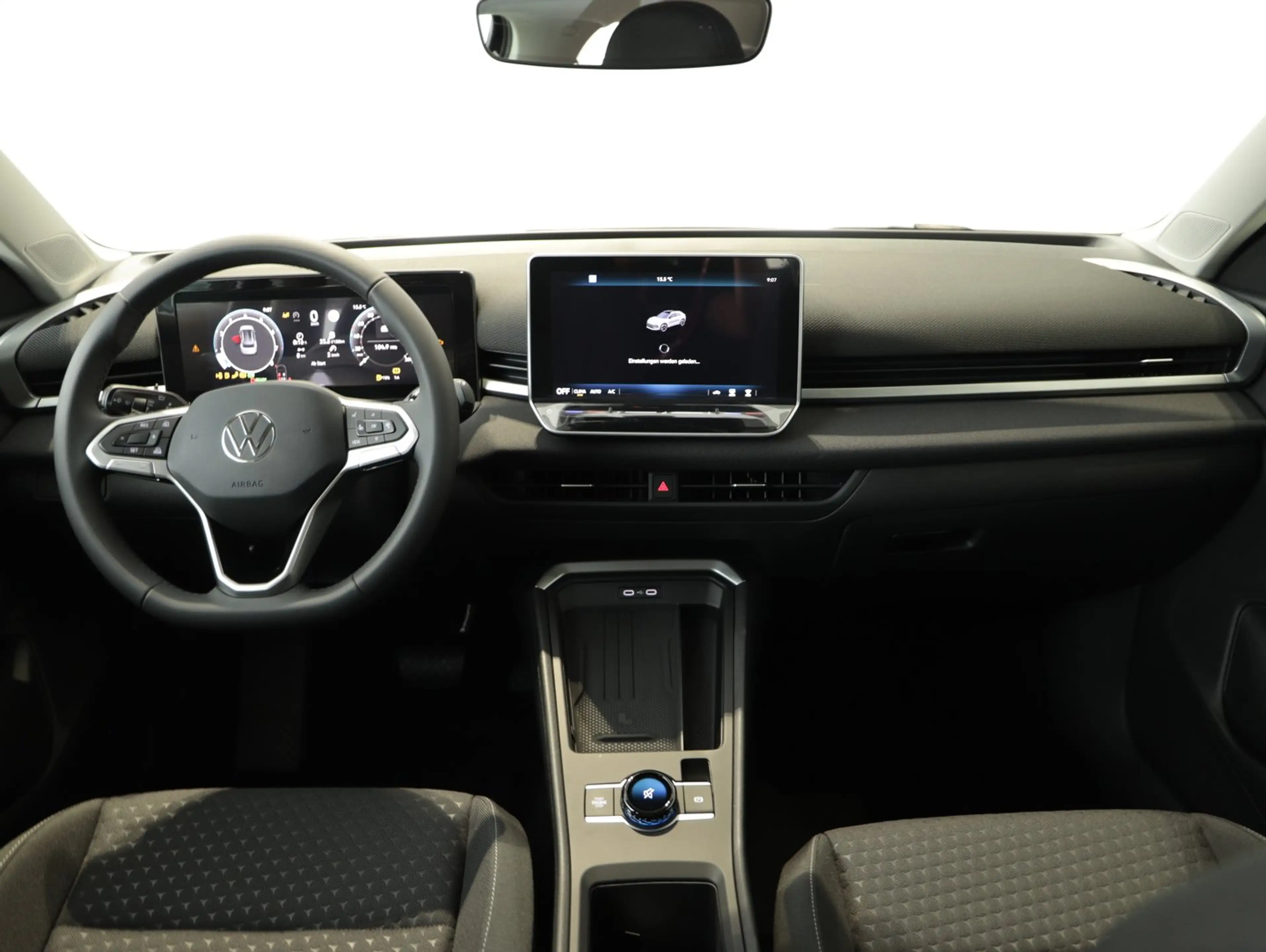 Volkswagen T-Roc 4Me eTSI DSG — photo 2