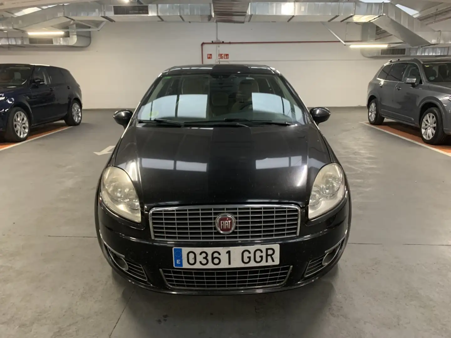 Fiat Linea 1.3Mjt Dynamic Schwarz - 1