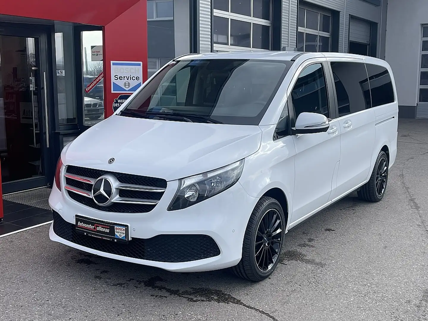 Mercedes-Benz V 220 d Kombi lang Basis Aut. Weiß - 2