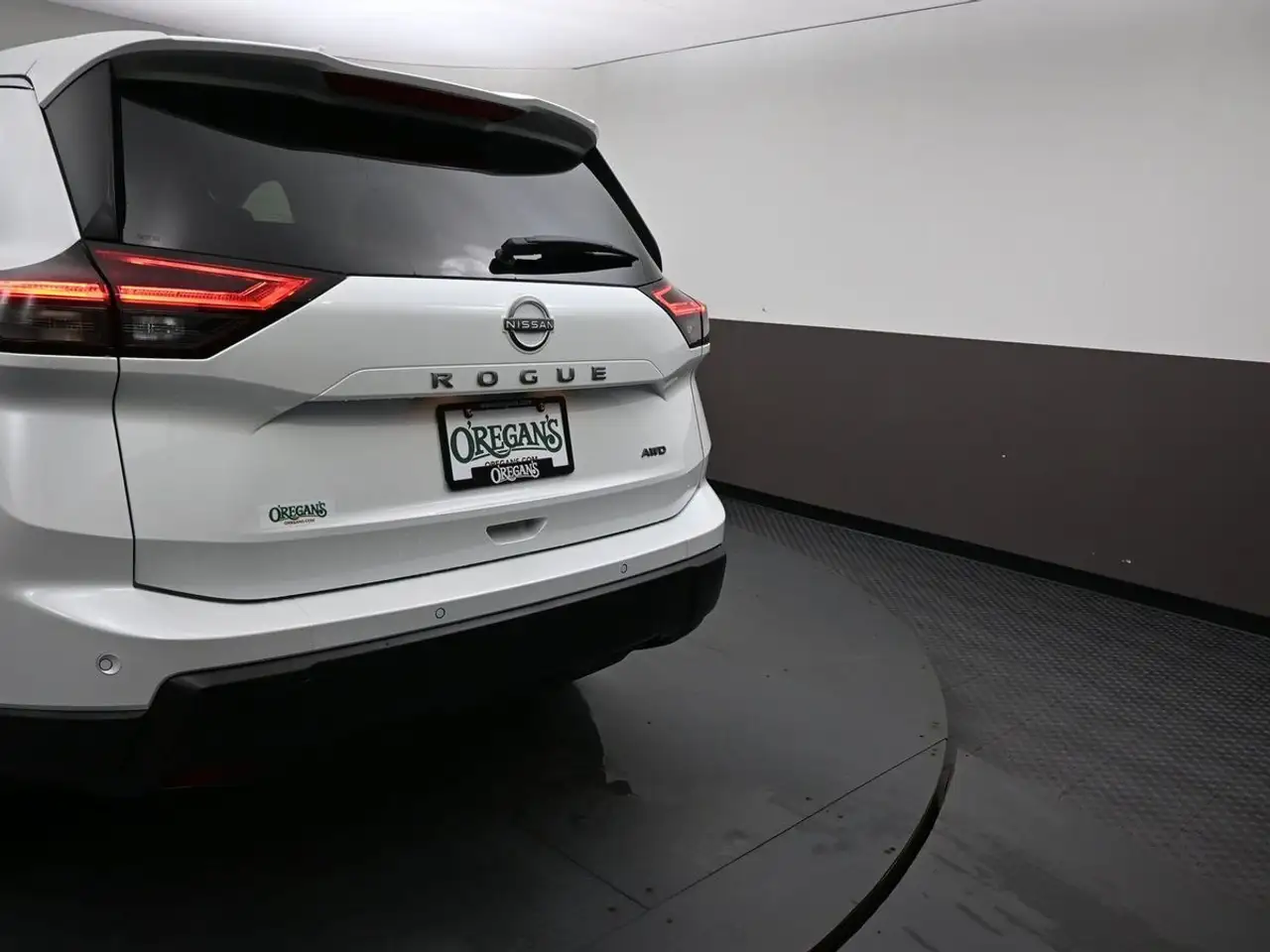 Nissan Rogue снимка Nissan Rogue